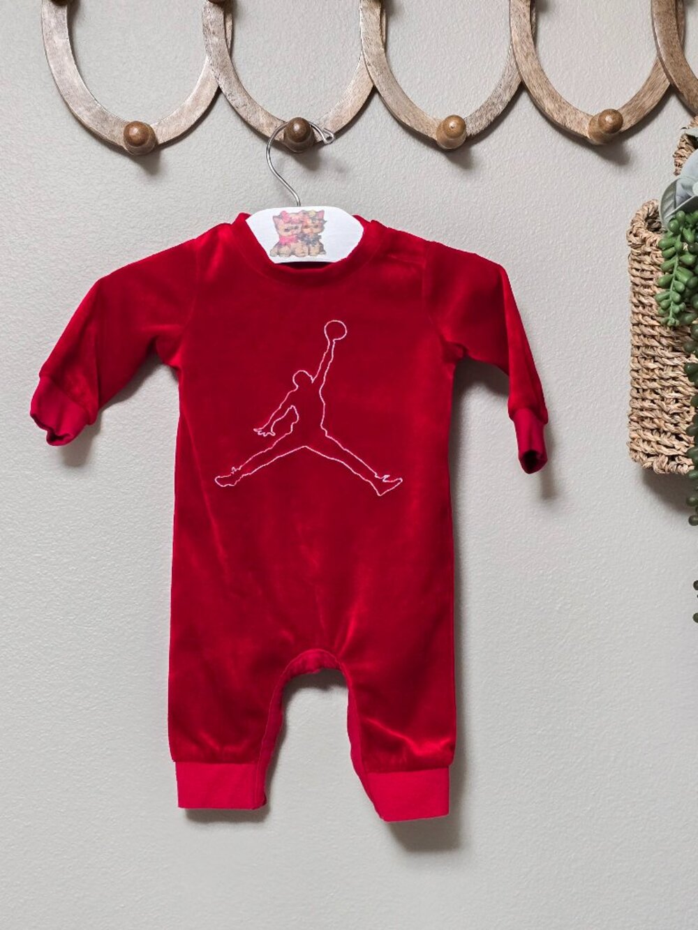 Air Jordan Baby Velour Romper 3 Mos. Red Long Sleeve Michael Jordan Pristine